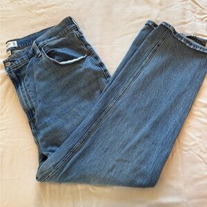 Abercrombie & Fitch women’s Ankle  Straight Ultra High Rise Jeans in Medium Blue